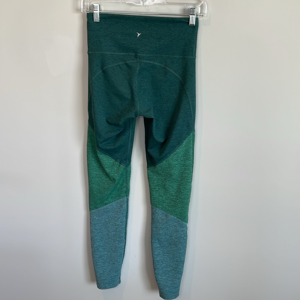 Old Navy Activewear Leggings - Green - Picture 2 of 4